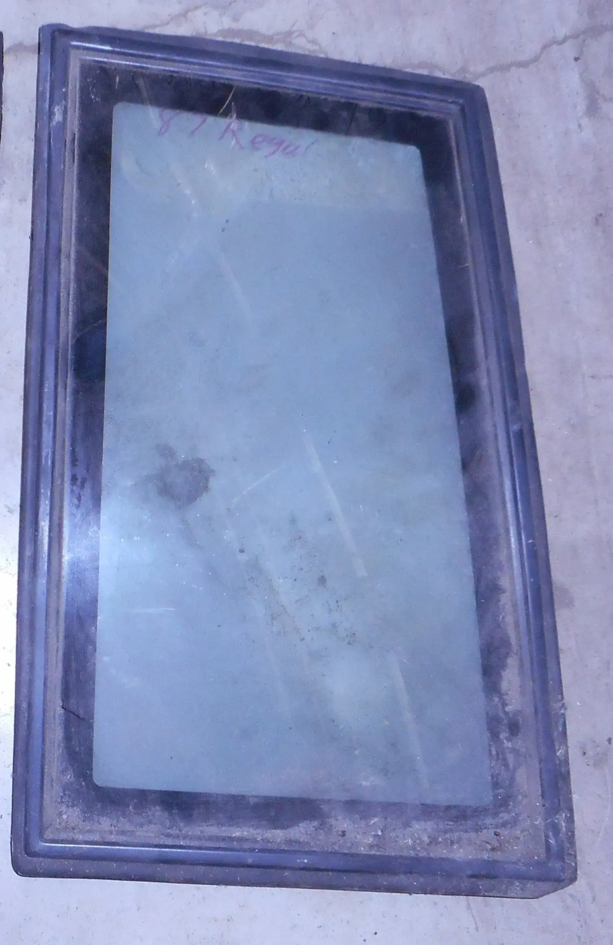 Quarter Glass ,Left Used 81-87 Regal Gn 1