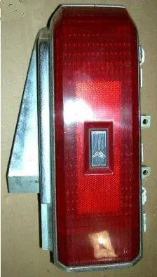 Tail Light Assmy, Right Used 86-88 Cutlass Supreme 1