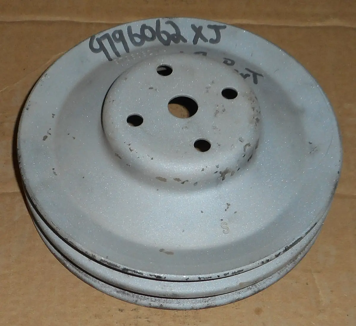 Fan Pulley ,V8 2 Groove, Used 69 Pontiac 1