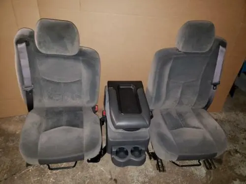 00-06 Tahoe Sierra Silverado Suburban Front Cloth Manual Seats Console Jump Seat 1