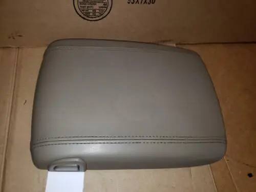 03 - 06 Yukon Denali Escalade Tan Center Console Armrest Arm Rest Lid Oem 1