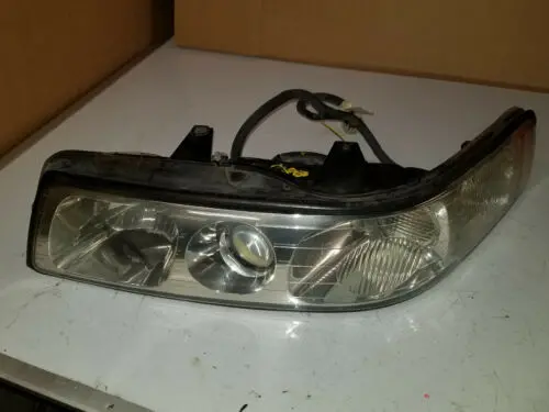 98 99 00 01 - 04 Cadillac Sts Sls Seville Left Head Lamp Headlight Clear Lens 1