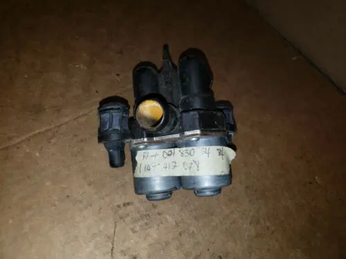 98 - 03 Mercedes C220 Clk430 Clk320 Heater Control Valve Solenoid 0018303484 1