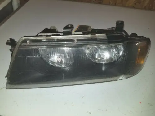 97 98 99 00 01 Mitsubishi Diamante Left Lamp Headlight Oem 1 Broken Tab 1