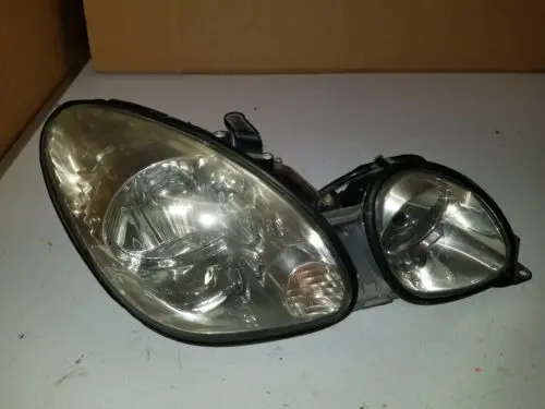 98 - 05 Gs300 Gs400 Right Passenger Headlight Head Light Halogen Bulb Assembly 1