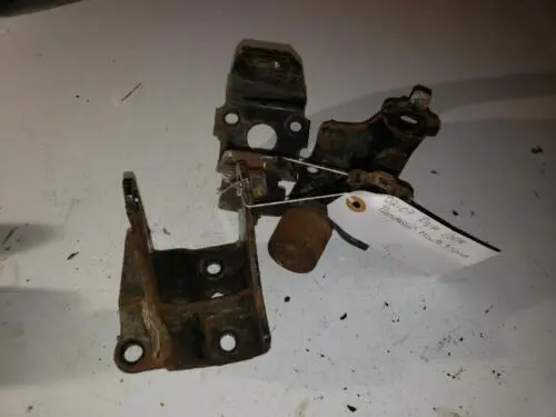 2003 - 2007 Toyota Corolla 5 Speed Manual Transmission Mounts Mount Oem 1