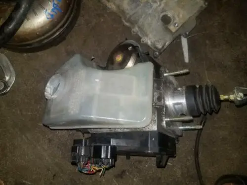 98 - 05 Lexus Gs300 Gs430 Abs Master Cylinder Booster Hydraulic Brake Aisin Pump 1