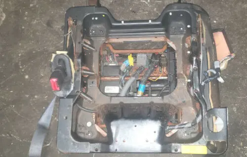01 02 Lincoln Towncar Front Driver Left Power Seat Track W/ Memory Oem 1