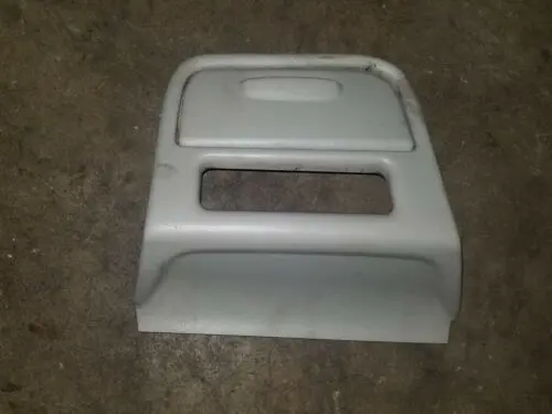 00 01 02 Silverado Sierra Tahoe Suburban Center Console Front Bezel Door 1