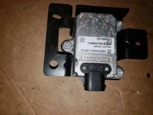 01 02 03 Yukon Escalade Cadillac Yaw Rate Lateral Accelerometer Sensor 15766921 1