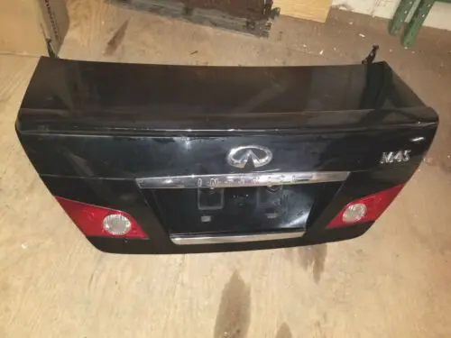 06 07 Infiniti M45 4Dr Sedan Black Deck Trunk Lid Lip Cover Nice 1