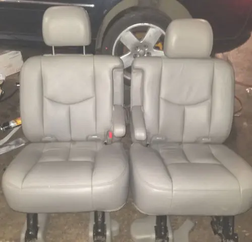 00 - 06 Chevy Tahoe Yukon Escalade Gray Leather 2Nd Row Bucket Seats Seat 1