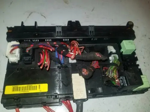 03 04 05 Range Rover Land Rover Ypp000020 Hse L322 Interior Dash Fuse Box 1