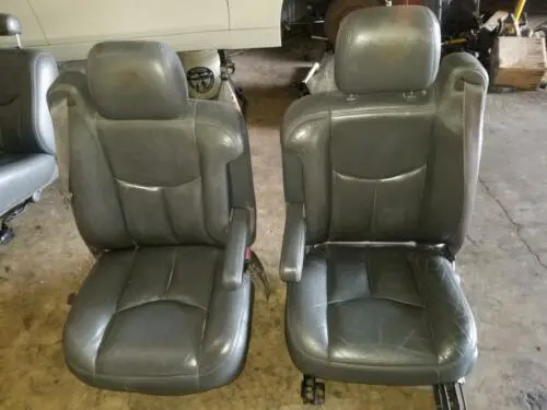 03 -06 Sierra Silverado Tahoe Avalanche Black Leather Front Seats Power Seat Oem 1