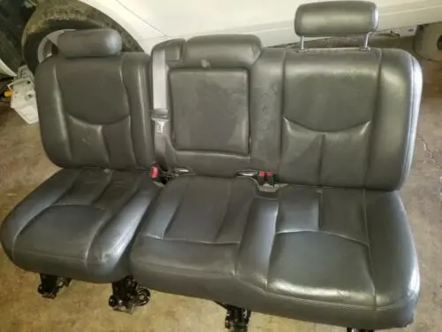 03 - 06 Sierra Suburban Silverado Yukon Xl Black Leather 2Nd Row 60/40 Seats Oem 1