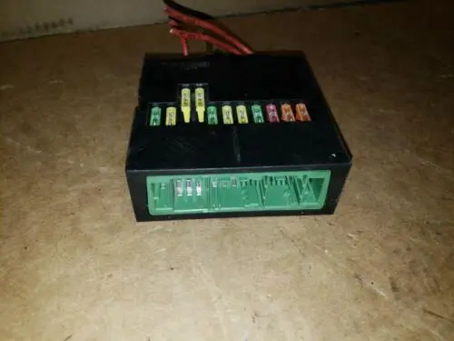 02 03 - 08 Bmw 7 Series E65 E66 Integrated Power Supply Fuse Box Oem 1394370-1 1