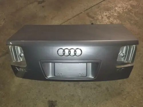 05 06 Audi A8 4.2 Deck Trunk Lid Cover No Lights 1