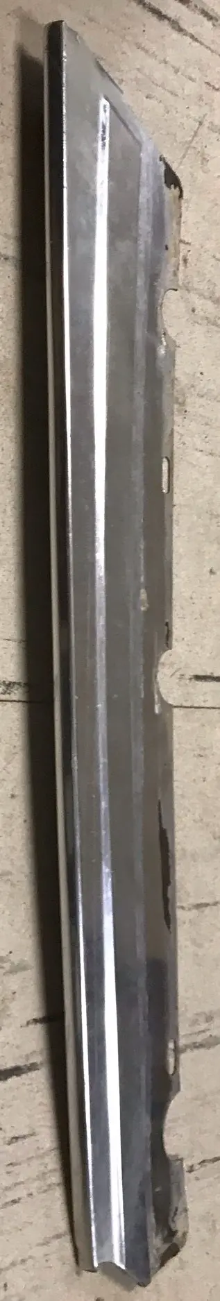 Rear Pillar Molding ,Right Used 81-88 Cutlass Regal 1