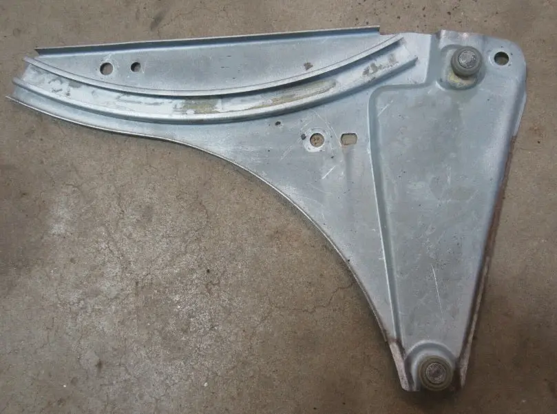 Quarter Glass Lower Channel ,Left Used 62-5 Nova Coup 1