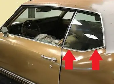 Top Of Quarter Molding ,Left Used 70-72 Cutlass Supreme 1
