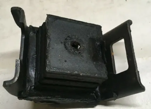 Motor Mount, 6 Cyl, Rubber 65-72 Most Chevys 1