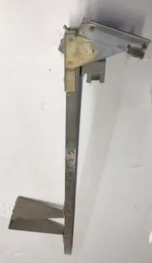 Door Glass Vertical Track ,Left 61- 64 B&C-Body 1