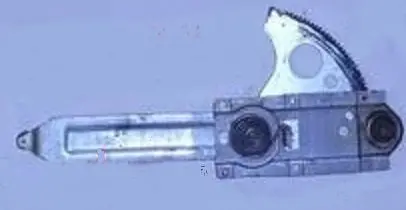 Door Glass Regulator ,Right, Manual Used 70-72 A-Body 1