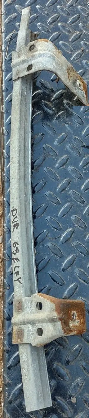 Door Glass Rear Track ,Left Vertical 68-72 Elcamino 1