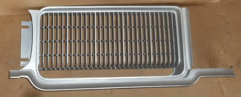 Front Grill ,Right Restored 70 Cutlass Supreme 1