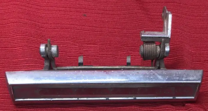 Outside Door Handle ,Left Used 73-77 A-Body 1