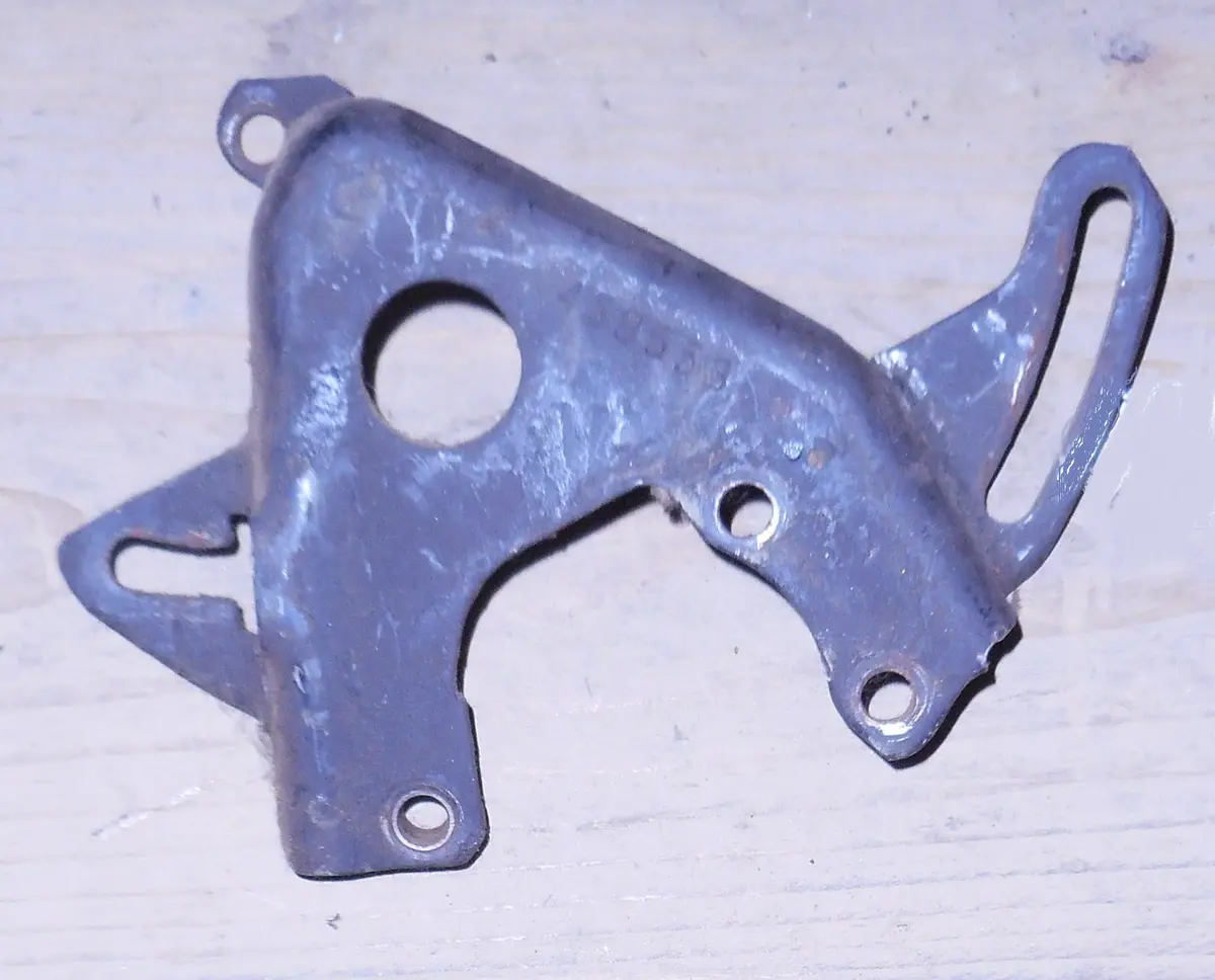 Ps Pump Front Bracket, 305 350 Chevy 77-79 1