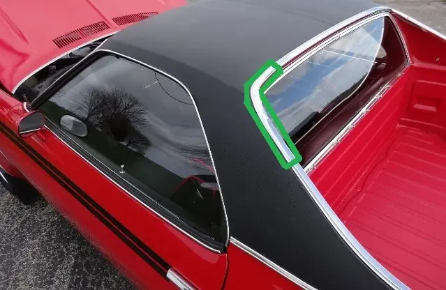 Cab Corner Molding, Left Used 73-7 Elcamino 1