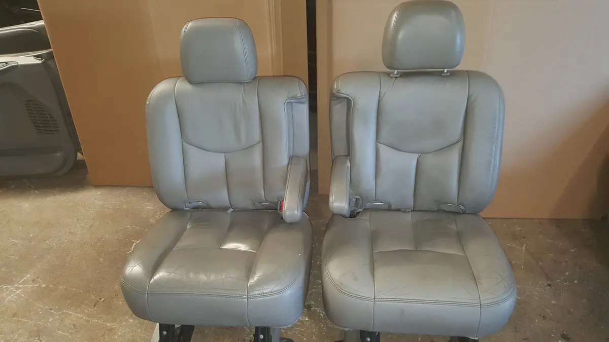 01 02 03 - 06 Suburban Yukon Xl Escalade Esv Gray Leather 2Nd Row Seats Seat Oem 1