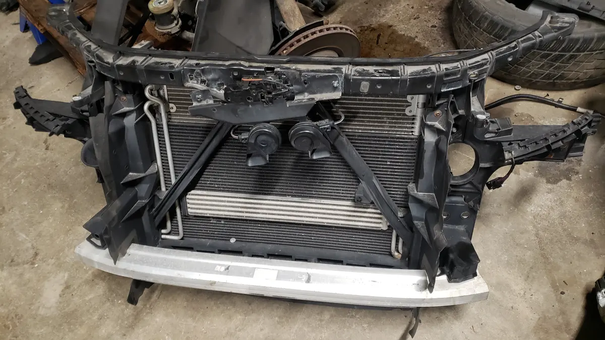 07-15 Audi Q7 4L 3.6L Engine Front Radiator Core Support Ac Condenser Fan Oem 1