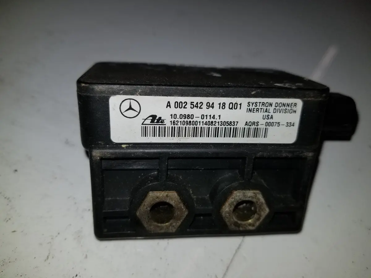 01 02 03 / Mercedes Slk Ml C240 Yaw Rate Sensor Traction Control A0025429418 Q01 1