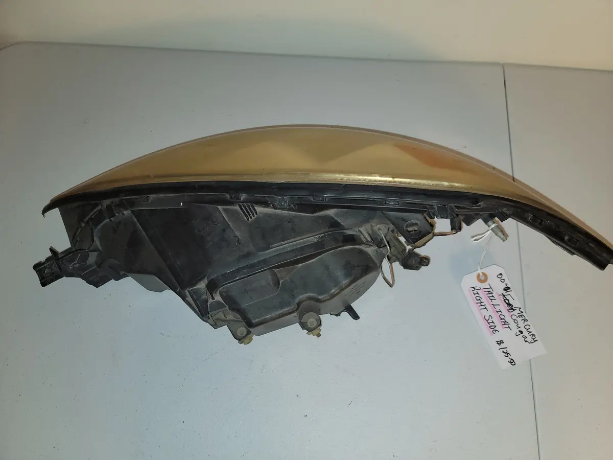 00-01 Mercury Cougar Taillight Right Side 1