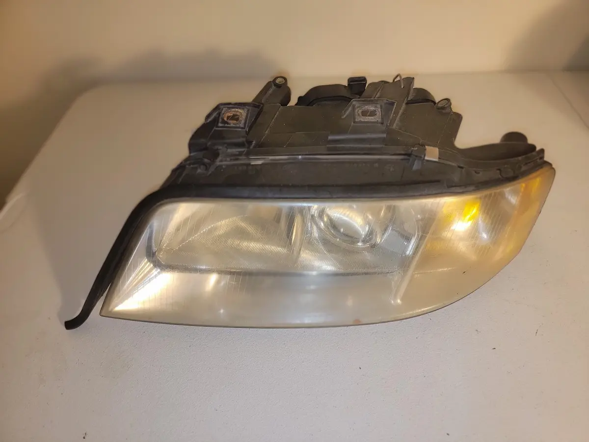 02 03 04 Audi A4 Right Hand Right Hid Headlight Oem 1
