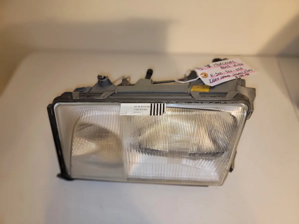 94 96 Merces Benz W-124 E-300-320-420 Left Hand Headlight 0Em 1