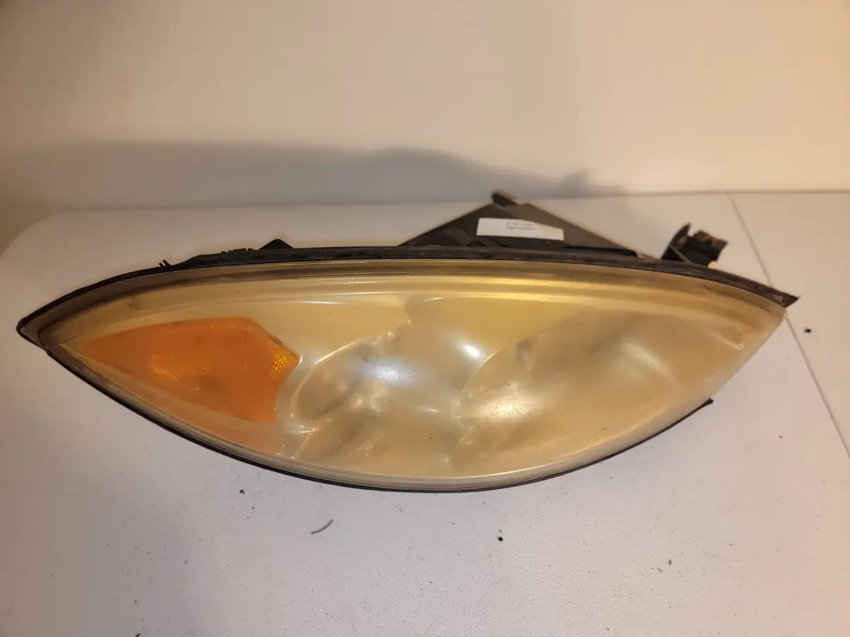 01 - 02 Cougar Right Hand Headlight Oem 1