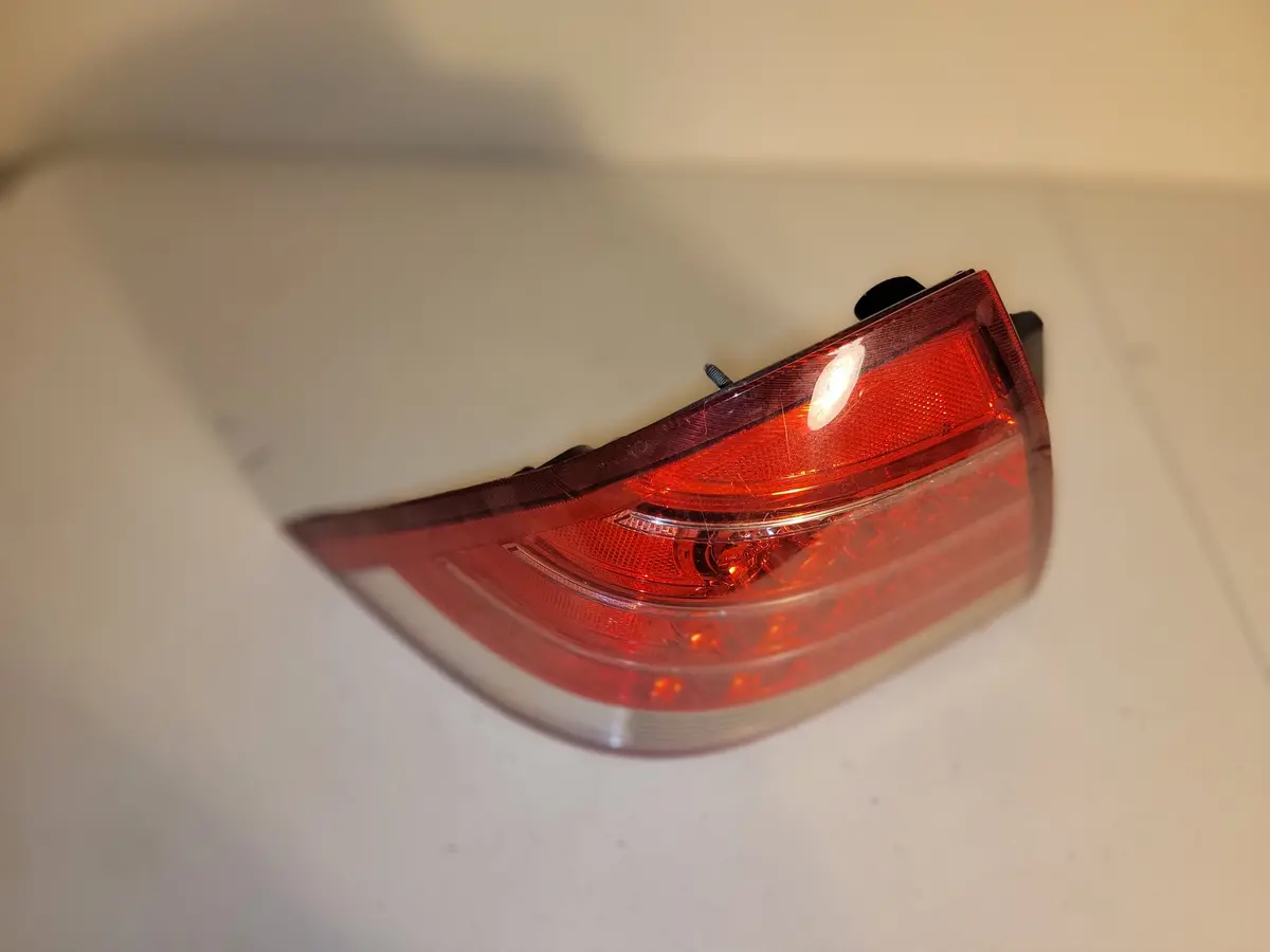 05 - 07 Mercury Montego Led Tail Light Left Hand Oem 1