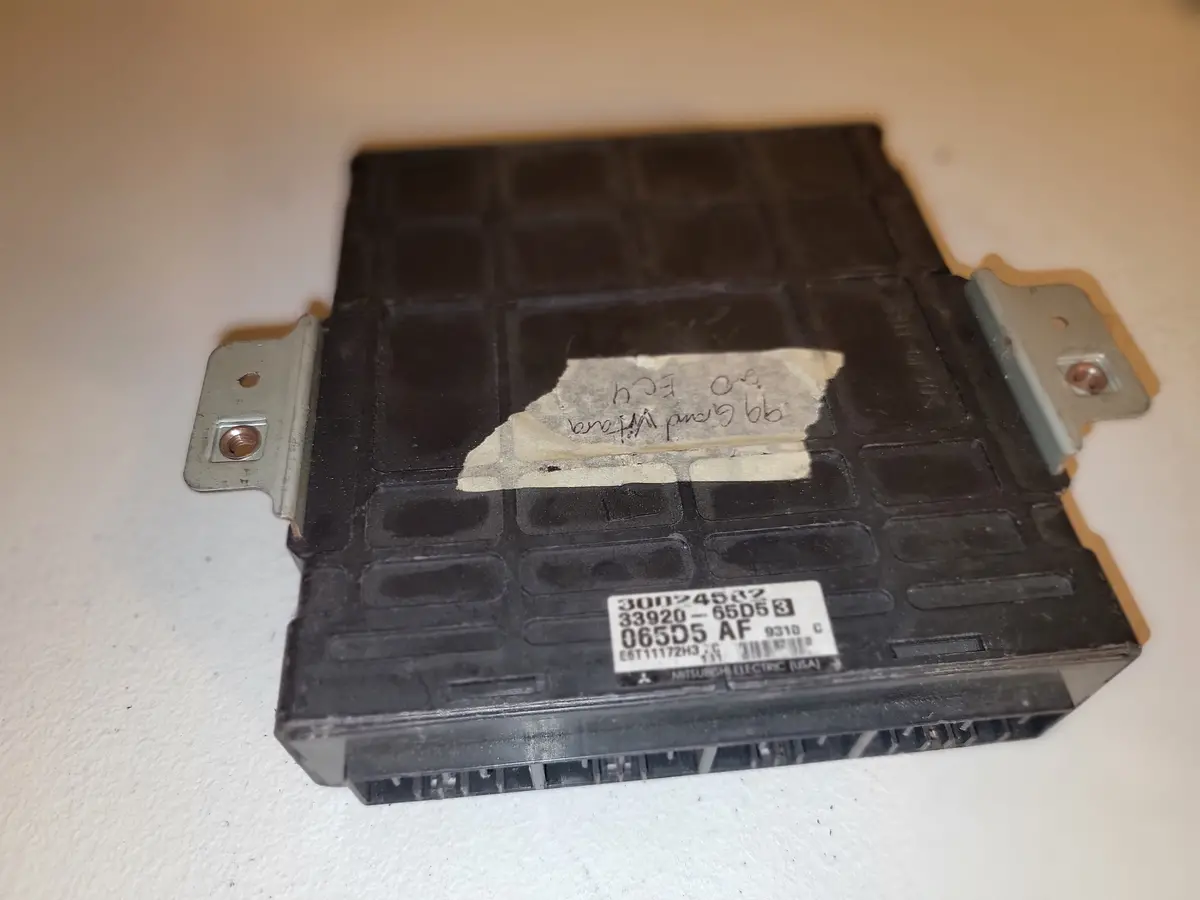 Plug & Play 99 00 Tracker Vitara Engine Computer Ecu P# 33920-65D5 Oem 1