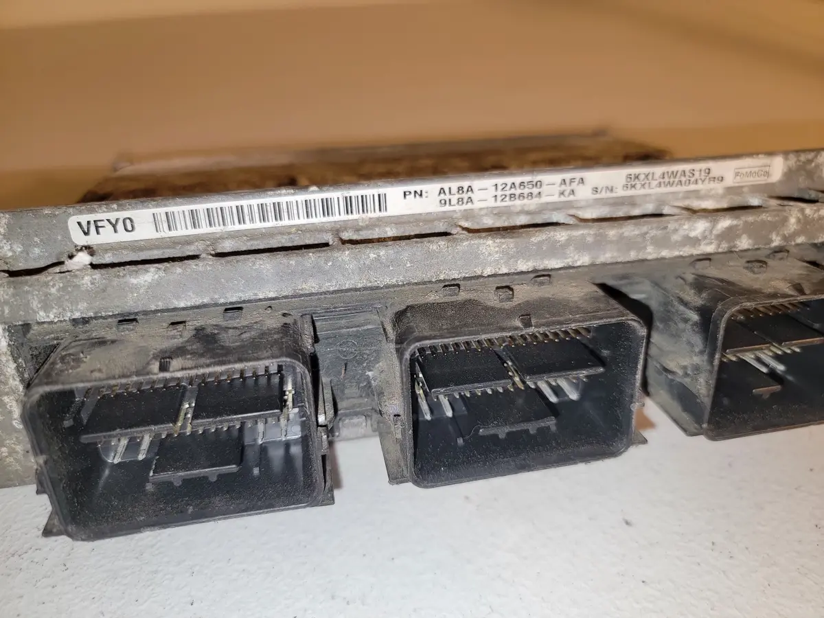 2009 Mazda Tribute Computer Ecu Ecm 9L8a-12B684-Ka Oem 1