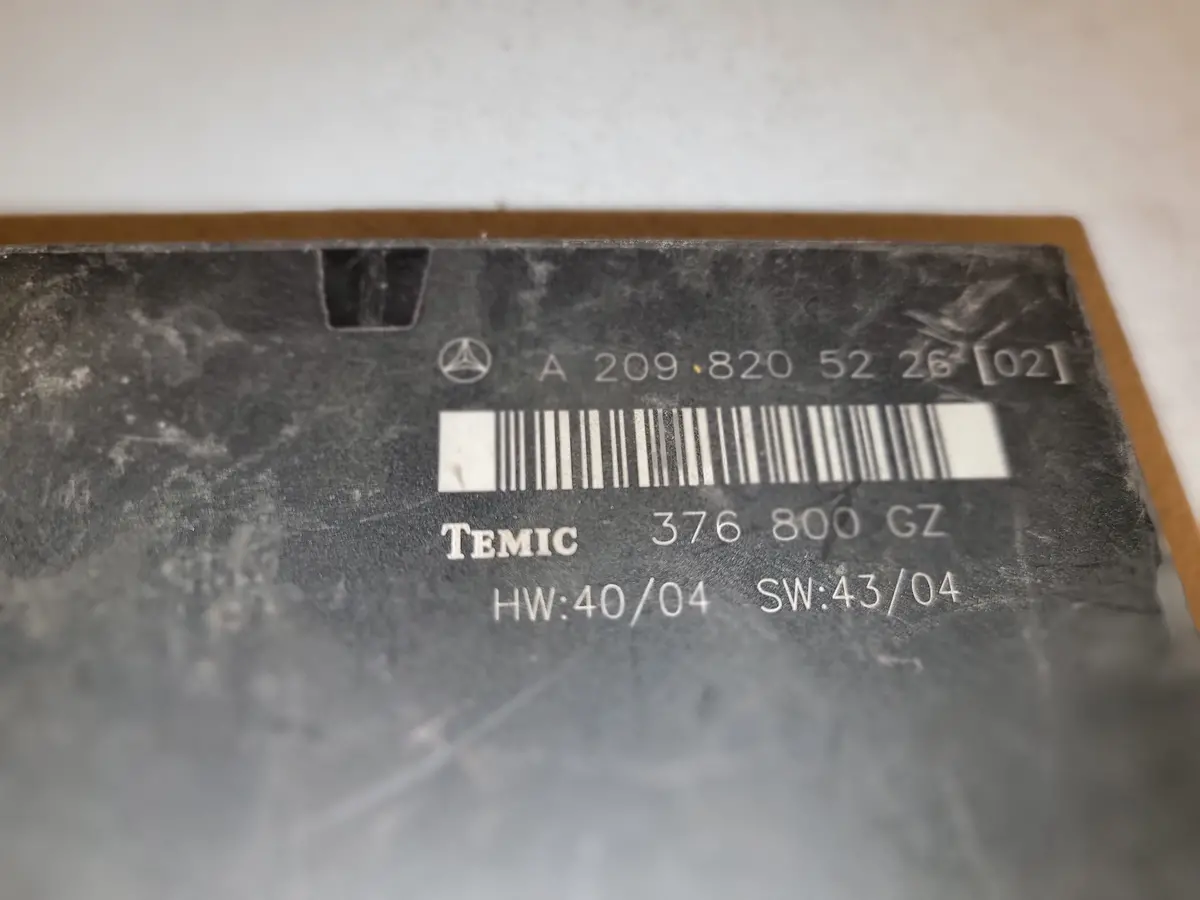 2006 - 2009 Mercedes Comfort Control Unit Module A2098205226  376 800 Gz Oem 1