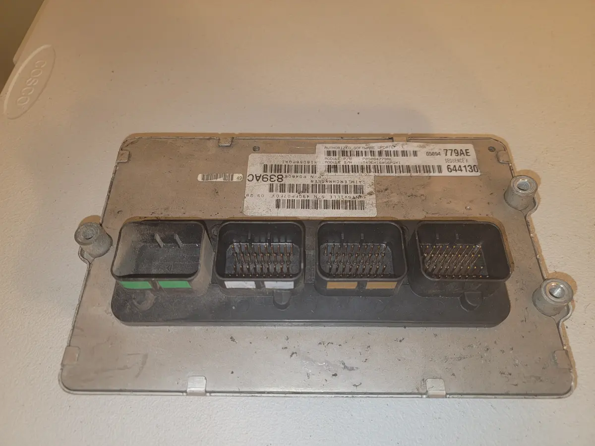 Engine Ecm Control Module 5.7L Fits 06 300 Charger Magnum P05094779ae 1