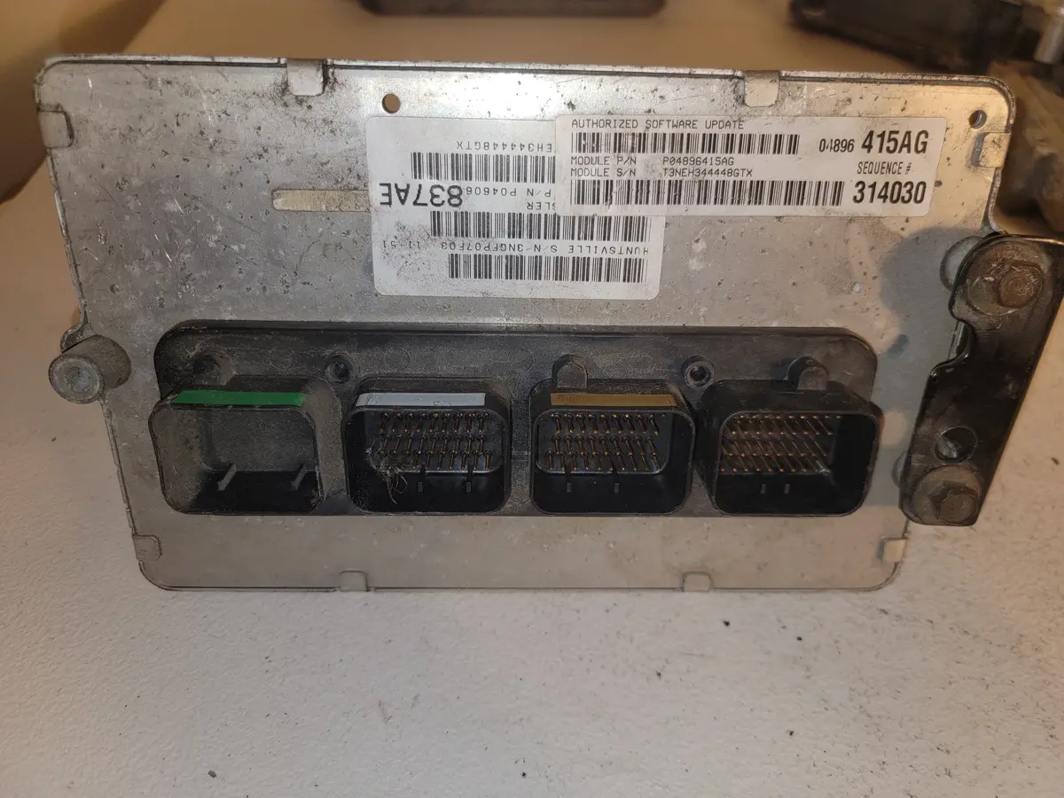 2005 Dodge Magnum 5.7L Pcm Ecm Ecu Engine Computer P04896415ag Oem 1