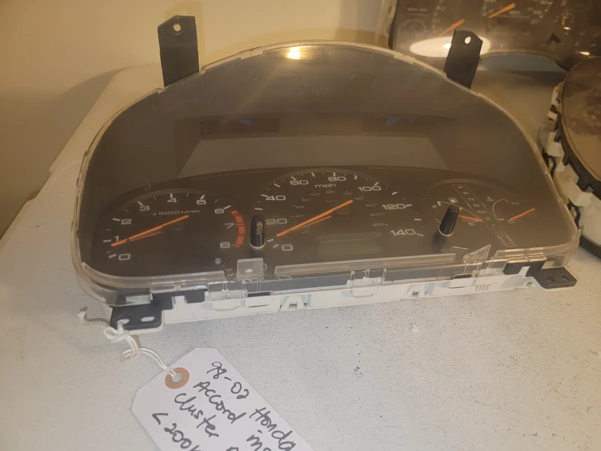 98-02 Honda Accord Instrument Cluster Auto 200K Oem 1