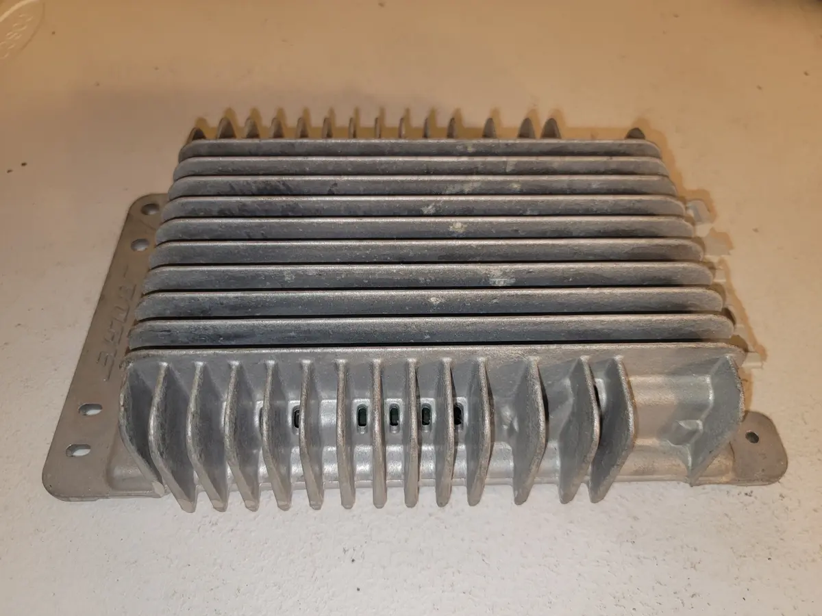 2003-2006 Avalanche Silverado Tahoe Sierra Yukon Bose Amp 15054672 Oem 1