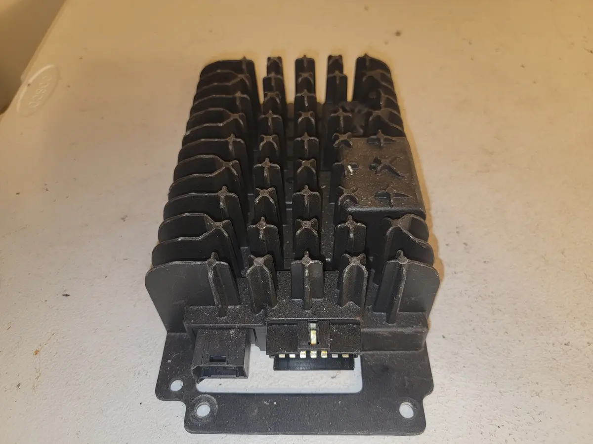 05-09 Mercedes W209 Clk500 Clk350 C350 Audio Amplifier Amp 1698201389 Oem 1