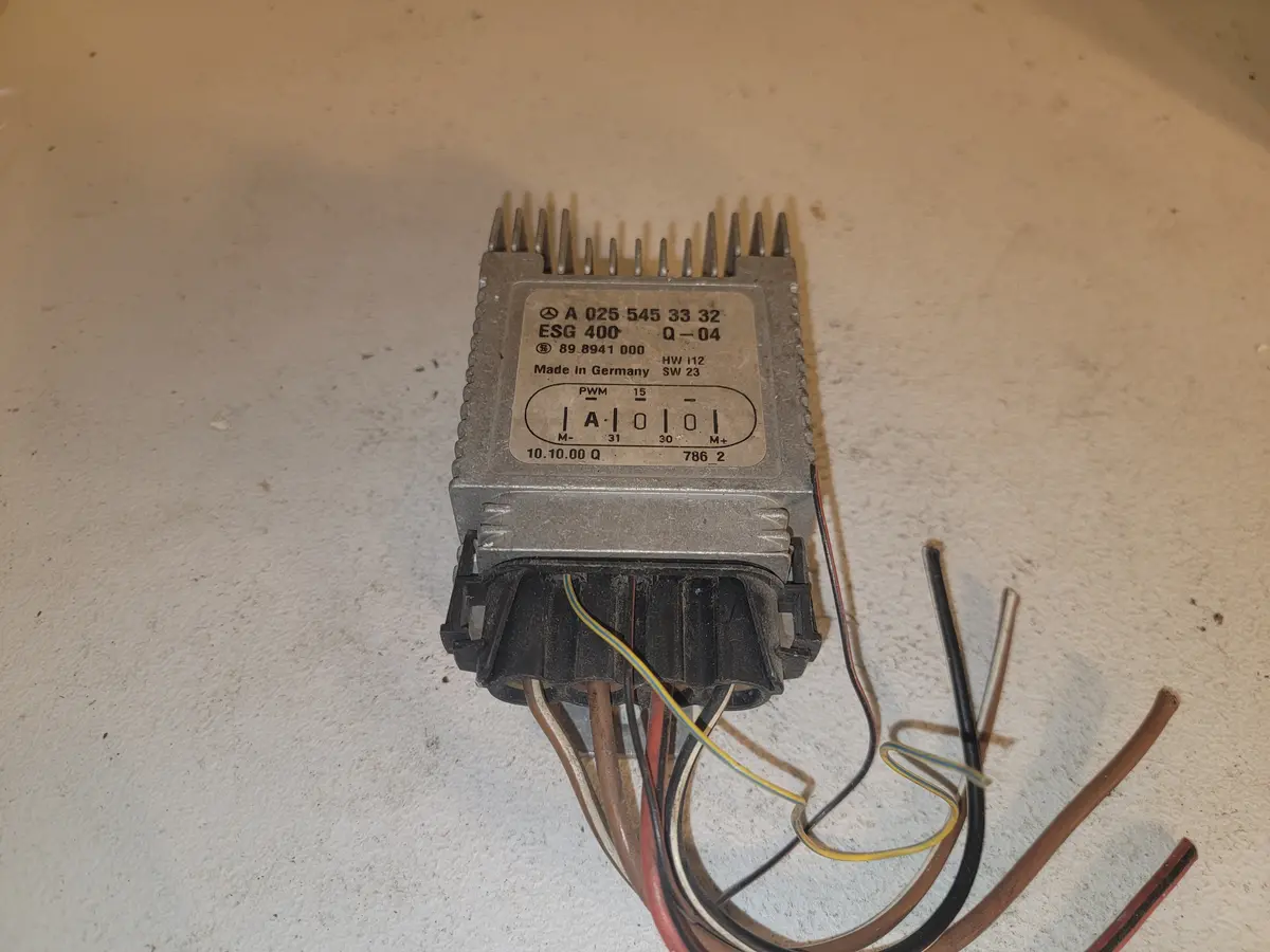 97-03 Mercedes W210 E320 Slk230 Cooling Fan Control Module Oem A0255453332 1