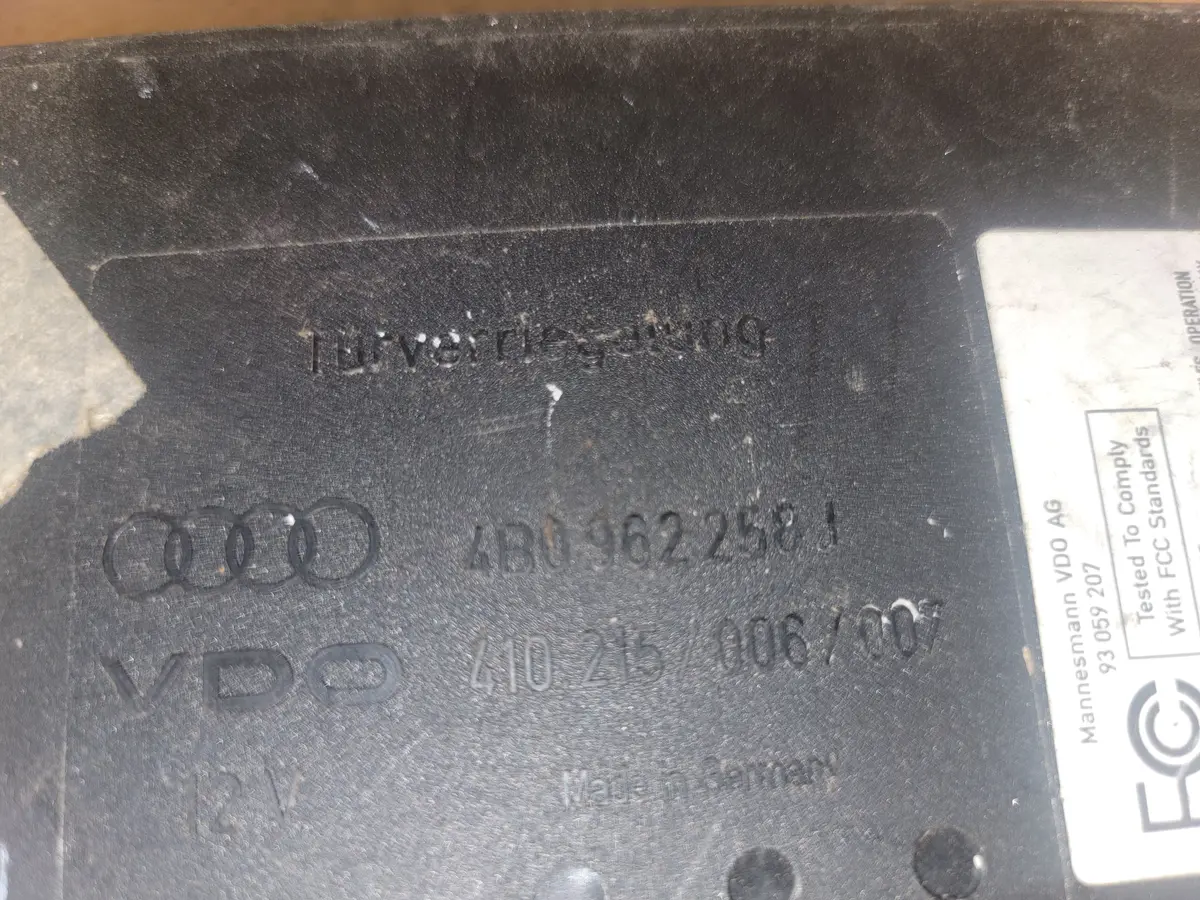 Audi A6 All Road 2002 2.7I Comfort Control Module Oem 4B0962258j 1